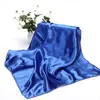 Cachecóis Lisos Novos para Primavera, Outono e Inverno Cachecóis Quadrados de 60cm Presentes Decorativos Profissionais Femininos Atacado Cachecóis Pequenos de Cetim Cachecóis