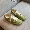 Sapatos de treino alemães de couro com cadarço estilo balé para mulheres, novos sapatos esportivos casuais versáteis 2026 com solas macias, sapatos Forrest Gump