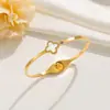 Pulseras de Acero de Titanio Serie No Descolorante para Mujer, Diseño de Broche de Moda, Joyería Popular de Celebridades de Internet, Joyería Exquisita Incrustada con Diamantes al por Mayor Transfronteriza