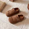 Sapatos Birkenstock estilo britânico para meninas de 3 a 6 anos, nova coleção de outono, com sola macia, sapatos de couro simples retrô, sapatos baixos infantis de Velcro