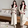 Conjunto de Punto Casual de Maternidad Cárdigan Chal Decoración de Pompón Falda Larga Conjunto de Tres Piezas Otoño Invierno Ropa Exterior para Cubrir el Vientre