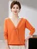 Suéter de Moda Dos en Uno 2026 para Madres, Mujeres de Mediana Edad y Mayores, Moda Otoño/Invierno, Elegante Botonadura Diagonal, Tejidos de Talla Grande