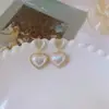 Traje de collar y pendientes de perlas encantador para niña estilo coreano, cadena para suéter con corazón de melocotón de lujo ligero para mujer, cadena de clavícula de alta calidad