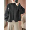 Abrigo corto de lana pura de cuello redondo bajo en capas, chaqueta de lana de doble cara para mujer, nuevo estilo de otoño e invierno, holgado, moderno y de alta gama