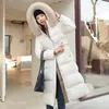Abrigo acolchado de algodón para mujer, estilo largo, cuello grande de piel, con capucha, corte ajustado, adelgazante, sobreabrigo de algodón, chaqueta, ropa a prueba de frío, fabricante de chaqueta acolchada de algodón, una pieza, dropshipping