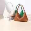 Bolsa de Mão Feminina Nova Tendência Transfronteiriça, Bolsa de Palha Tecida Pura Feita à Mão, Bolsa de Ombro/Axila Fashionável e Estilosa, Bolsa Versátil para o Dia a Dia