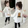 Camiseta de manga longa 100% algodão para meninas, novo estilo primavera e outono, estilosa, versátil, camada base infantil, blusa de moda casual para meninas, moderna