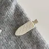 Lindo pasador de pelo de gatito negro, moderno y versátil para mujeres, perfecto para sujetar el flequillo y el cabello lateral, con un diseño de pinza de pico de pato de alta gama