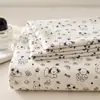 Sábana de algodón lavado de 1.8 m, pieza única, adecuada para dormitorios estudiantiles, incluye un colchón individual, una sábana y una funda de almohada - un juego de tres piezas, no hecho completamente de algodón puro