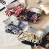 Roupa Íntima Masculina Verão Fina Seda de Gelo Sem Marcas Estampada Boxer de Cintura Média Confortável Amigo da Pele Respirável Boxer Jovem
