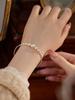 Pulsera de Perlas Plateadas Rotas para Niñas Pulsera Ajustable Sencilla de Temperamento de Lujo Ligero Nueva 2024 Regalo de Alta Gama