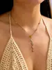 Collar con Forma de Y Estilo Resort Europeo y Americano, Acero Inoxidable Chapado en Oro de 18 Quilates, Moderna Cadena para Clavícula con Borla de Circonita y Perla