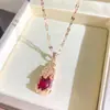 Moderna Cadena Clavicular de Acero de Titanio con Trébol de Cuatro Hojas Clásico Japonés y Coreano para Mujer, Elegante y Lujosa Cadena de Zirconia, Accesorio Versátil Exquisito