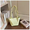 Bolsa de mão de nicho estilo coreano, bolsa tote pequena para mulheres, bolsa de balde de nylon de grande capacidade, bolsa tote cesta de ombro simples
