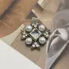 Personalidad Retro Barroco Perla Diamante Joyería Accesorios Temperamento Pequeña Fragancia Accesorios para el Cabello Ropa Zapatos Flor DIY Accesorios
