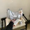 Bolsa de Ombro Feminina Transfronteiriça 2026 Novo Estilo Bolsa de Bolinho Nicho Grande Capacidade Deslocamento Diário Retro Ombro Único Super Quente Bolsa Transversal