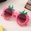 Nuevas gafas de sol para niños niña dibujos animados lindas forma de fresa bebé foto protección UV fabricantes de gafas de sol