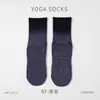 26 Estilos Nuevos de Calcetines de Yoga para Mujer, Calcetines de Algodón Antideslizantes para Piso con Degradado, Calcetines Deportivos Casuales para Pilates de Media Pantorrilla, Tie-Dye
