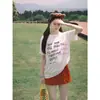 Blusa de Verão Feminina Estilo Coreano Doce com Estampa de Letras, Gola Redonda e Manga Curta, com Sensação Relaxada e Versátil para o Trabalho e Uso Casual