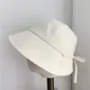 Novo Chapéu Bucket Casual da Moda para Primavera e Verão com Design de Laço para Viagens ao Ar Livre, Fresco e Estiloso, Faz o Rosto Parecer Menor