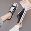 Zapatos de lona slip-on blancos con diseño de grulla de almohada para mujer, delgados de verano, transpirables, ligeros, de suela suave, populares zapatos casuales slip-on