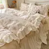 Estilo Coreano Estilo Princesa Juego de Cuatro Piezas de Felpa de Leche con Encaje Invierno Engrosado Cálido Estilo Falda de Cama Funda de Edredón de Coral Fleece Sábana
