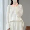 Suéter de Tricô Feminino Novo Outono-Inverno 100% Lã com Gola Redonda, Manga Longa com Padrão Torcido, Bordado, Caimento Solto, Top Estilo Chinês