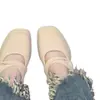 Elegantes e delicados saltos altos estilo francês para mulheres, nova coleção de outono 2026, perfeitos para figuras baixinhas e vestidos, apresentando um salto grosso e design Mary Jane