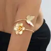 Pulseira de Braço Floral Vazada com Borboleta, Moderna e Estilosa, Popular na Europa e América, Adequada para Festas e Férias, Exala Elegância