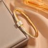 Moda transfronteiriça pulseira quente de aço titânio feminina que não desbota elegante combina com tudo personalidade diamante completo celebridade da internet pulseira de luxo leve atacado