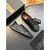 Zapatos Casuales de Negocios para Hombre de Nuevo Estilo 2024 Transfronterizos de Piel de Becerro Punta Redonda Tacón Plano Zapatos Ligeros Slip-On Zapatillas de Moda