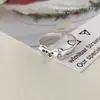Anillo Pequeño de Encaje Fresco de Plata de Ley S925 para Mujer, Lujo Ligero Nicho de Gama Alta Versátil Apilable Anillo para Dedo Índice Nuevo Accesorio para Mano