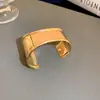 Pulseira Aberta de Arame de Ferro Multicamadas Europeia e Americana, Fashionável e Versátil, com um Toque Exagerado de Alto Padrão, Design Único, Joia de Nicho