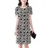 Moda Verano 2025 Adelgazante Elegante Petite Tejido Casual Versátil Ropa de Trabajo Vestido Diario para Mujer