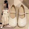 Sapatos de couro pequenos de rua fritos estilo coreano de alto valor para mulheres 2024 populares online novos de longa data não cansam os pés sapatos Mary Jane de uma tira