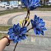 Novas flores de casamento azul Klein atacado azul safira azul escuro vento do oceano decoração de caminho de salão de casamento flores artificiais