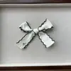 Encaje Blanco y Negro Lazo de Perlas Accesorios Chanel Funda para Teléfono Móvil Equipaje Zapatos y Calcetines Accesorios para Ropa Accesorios DIY