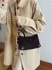 Bolsa de Axila de Couro Fosco com Textura Retrô Bolsa Transversal Bolsa Feminina Mais Vendida Moda Simples Bolsa Meia-Lua Bolsa de Ombro Versátil