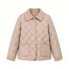 Nuevas chaquetas ligeras de algodón para otoño e invierno para mujer, con diseños de bloques de color, estilo casual, calidez y versatilidad. Disponible para venta al por mayor