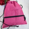 Esta mochila casual y elegante cuenta con cierre de cordón y es adecuada para deportes, viajes y uso diario.