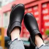 Botas de Chuva de Moda Transfronteiriças Femininas Antiderrapantes Sapatos de Borracha para Cozinha Forrados com Lã Roupas Externas Quentes Botas de Chuva Estilo Coreano Versátil Impermeável Sapatos para Lavagem de Carro