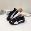 Tênis Esportivo Feminino 2026 Outono Novo Estilo Masculino Respirável Antiderrapante Confortável Tênis de Treino Alemão Casual Versátil Tênis de Corrida