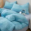 Conjunto simples de quatro peças em algodão puro xadrez estilo vintage, conjunto de três peças de algodão Maillard puff de luxo leve para dormitório, fronha única
