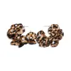 Brincos Europeus e Americanos em Tecido de Pérola Sintética com Flor e Estampa de Leopardo em Forma de C, Brincos High-End Melard Retro Outono e Inverno para Mulheres