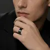 Anillo Negro Dorado Más Vendido de Amazon para Hombre con Números Romanos y Diamantes, Piedra Negra, Moda de Negocios, Anillo Personalizado para Hombre al por Mayor