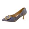 Sapatos de salto alto elegantes de bico fino para socialite, novidade da moda outono 2023, com fivela quadrada plissada, boca rasa, salto agulha, camada única para mulheres