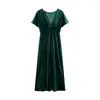 INS moda feminina atacado estilo europeu e americano cruzado nova moda veludo europeu e americano slim elegante gola redonda vestido longo