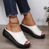 Chinelos de cunha plus size de comércio exterior femininos 2025 verão novos chinelos casuais europeus e americanos de sola grossa sapatos femininos romanos