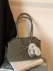 Bolso de Hombro Vintage de Alta Gama con Emblema Bordado para Mujer 2025 Nuevo de Gran Capacidad Mate Bolso de Mano