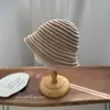 Chapéu de Pescador Japonês com Linha Espiral Feminino Outono/Inverno Afina o Rosto Liso Malha de Lã Chapéu Balde Chapéu Quente Retrô